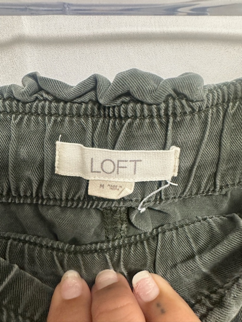 LOFT Olive Green Drawstring High-Waist Shorts Women’s Size Medium - Picture 5 of 7